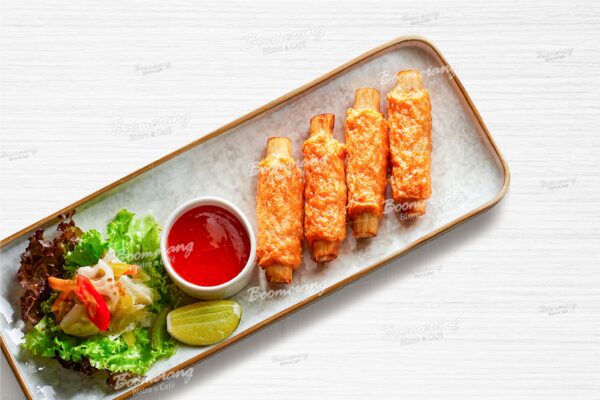 Deep-fried shrimp mousse sugarcane-min-nha-hang-tay-boomerang-top-sai-gon