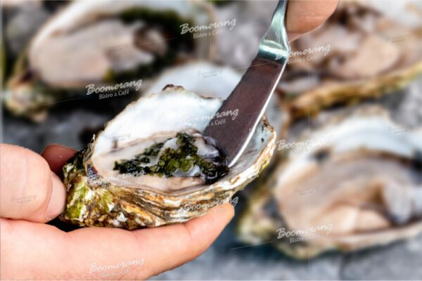 fresh oysters with wasabi-nha-hang-tay-boomerang-an-toi